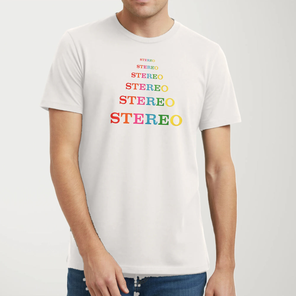 Stereo: Retro Echoes Classic Tee in Vintage White, model