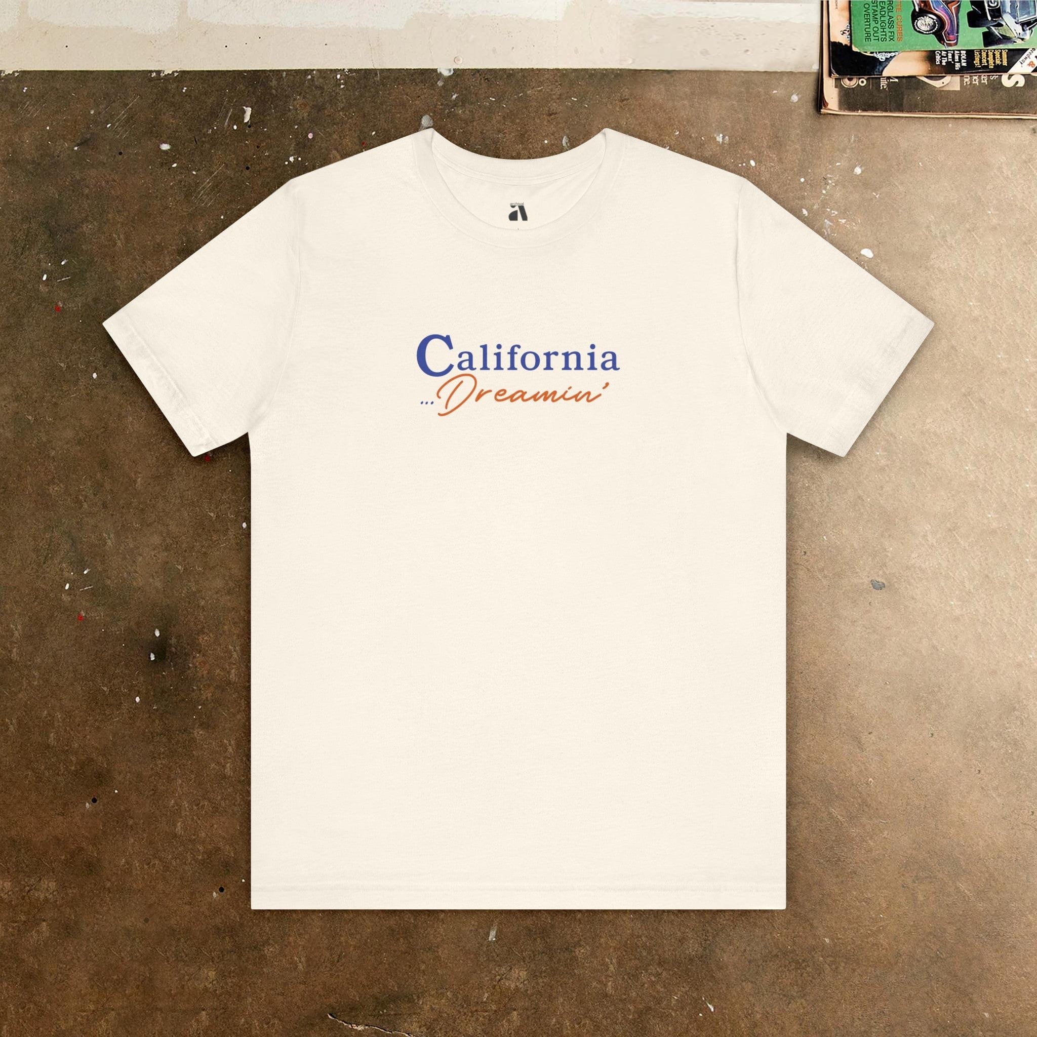 California Dreamin': Vintage Hollywood T-Shirt