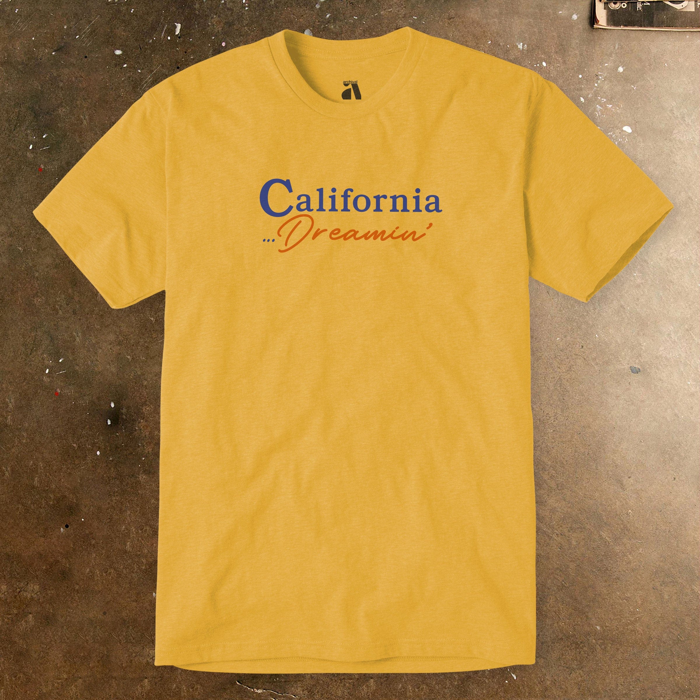 California Dreamin': Vintage Hollywood T-Shirt