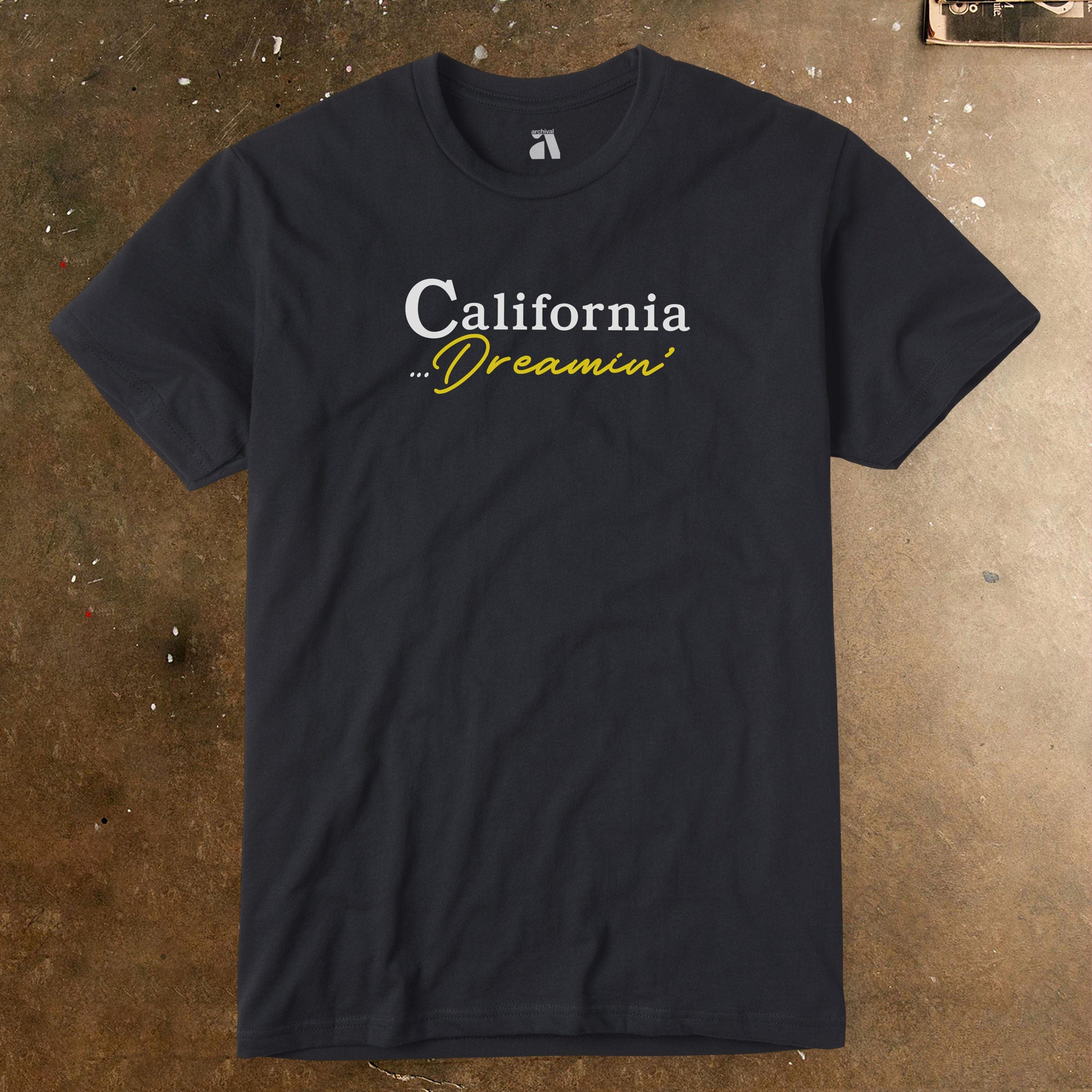 California Dreamin': Vintage Hollywood T-Shirt