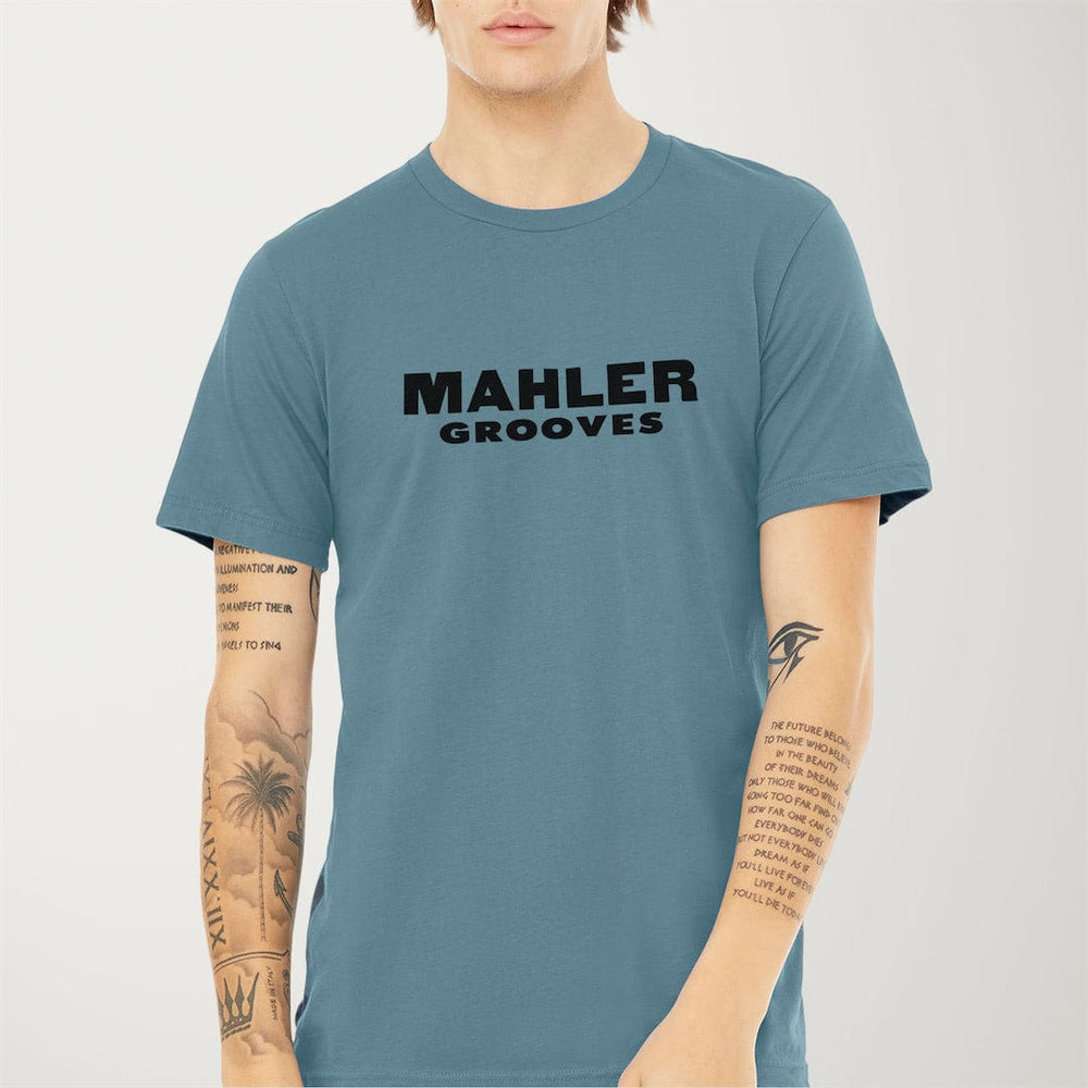 mahler grooves classic tee in steel blue, worn
